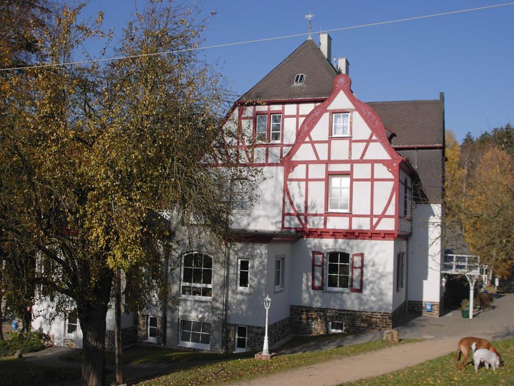 Waldhotel Forsthaus Remstecken Кобленц Екстериор снимка
