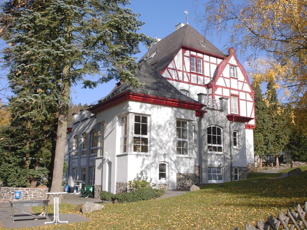 Waldhotel Forsthaus Remstecken Кобленц Екстериор снимка
