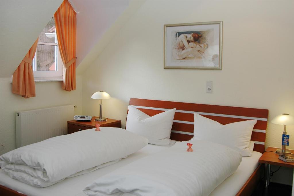 Waldhotel Forsthaus Remstecken Кобленц Стая снимка
